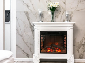 Квартира Королевская кровать с камином