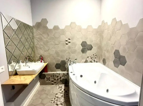 Verhnetorgovaya Ploschad 4 Apartments