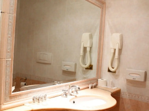 Отель Pace Helvezia