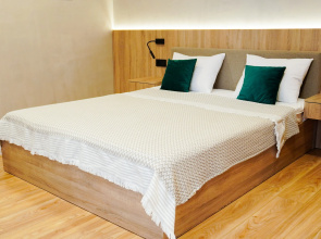 My Rose Na 1 Etazhe V Tsentre Goroda Apartments