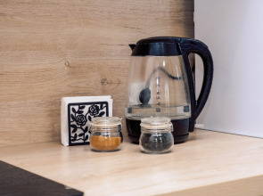 Трехкомнатная Просторная Квартира на 6 гостей у ТЦ Планета и Аквапарка