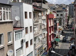 Отель Red White