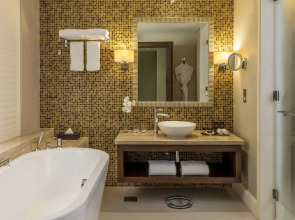 The Tower Plaza Hotel Dubai