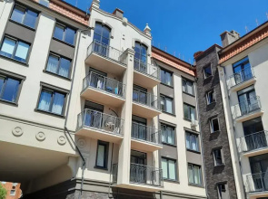 Laung Apartments