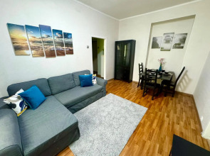 Квартира Уютная двухкомнатная на Большой Почтовой