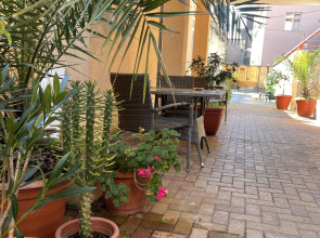 Neva Guest House