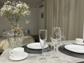 Апартаменты Scandi c двориком для курения, пр. Калинина 38 (1)