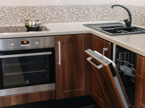 Апартаменты 9 ночей с видом на речку на Коммунальной 1