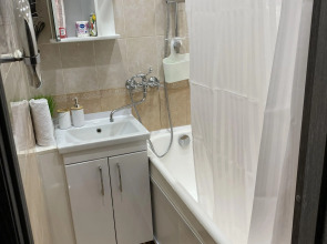 Квартира 2-комнатная на академика Байкова 11-2