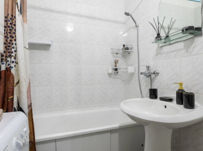 Апартаменты Комфорт на Амирхана Еники 4