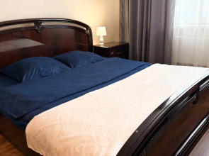 Dizaynerskaya S Dzhakuzi Flat