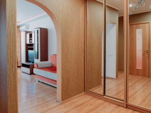 Апартаменты в ярком цвете район Советский