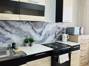 V novom dome S Vidom Na Karyer Flat