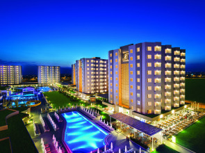 Отель Grand Park Lara