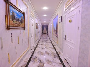 Отель Ayniy