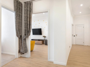 Квартира near the park – просторная трешка с видом на парк