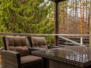 U Raify Guest House