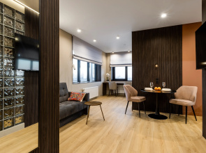 Apartamenty Bol'soe s Garderobnoj na Rodionova 136B