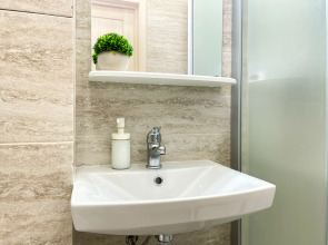 Апартаменты FolkFort стильная квартира у метро и ТЦ