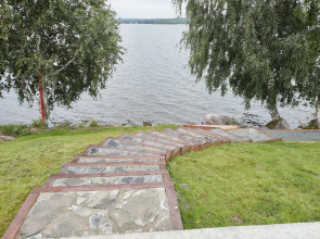 Гостевой дом Дом у озера 4Стихии