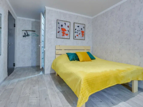 Shikarnaya Studiya na Rozybakieva-Utepova Flat
