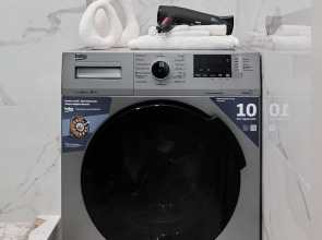 Квартира Двухкомнатная квартира возле центральной больницы