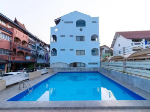 Thipurai Beach Hotel