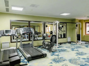 Отель Shera Inn