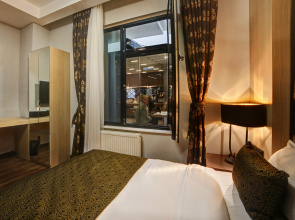 Отель Pell Palace Hotel & Spa