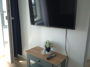 Квартира 1 комнатная улица Лучистая 8