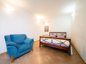 Апартаменты на Симбирцева 40А