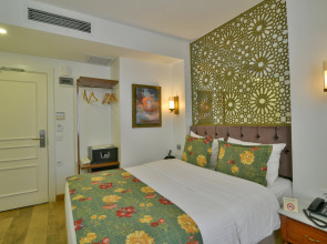 Отель Istanbul Life