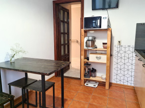 Апартаменты  Геологоразведчиков 16