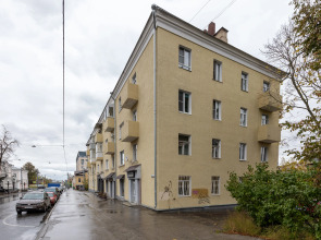 Квартира двухкомнатная Stepanenkov в центре на Маслякова 9