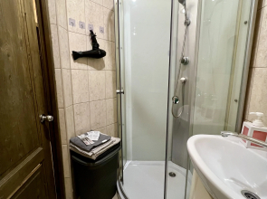 Квартира Уютная Двушка в Минуте от Вокзала