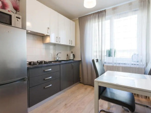 Апартаменты Двухкомнатные Центр, у площади Победы,Черняховского 12А,Колибри#12А