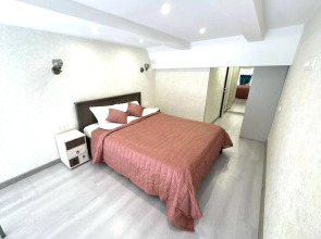 Апартаменты Дизайнерские двухуровневые 54 м2