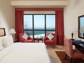 Roda Amwaj Suites