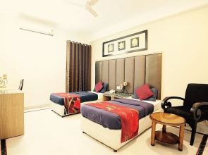 Imperial park by stay breezy Hotel