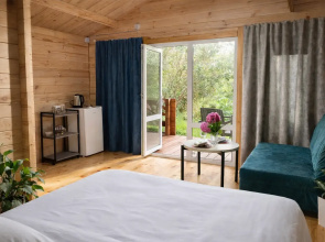 Granatovy Dvorik Glamping