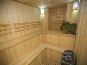 Отель Parkway Inn Hotel & Spa