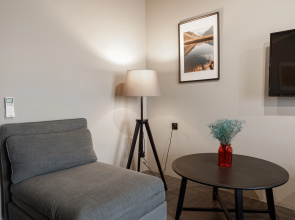 Апартаменты Red Apartments Виктория Осень