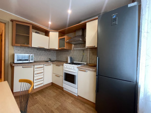 Квартира Двухкомнатная на Шило 192