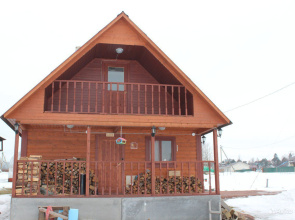 Na Polevoy Guest House