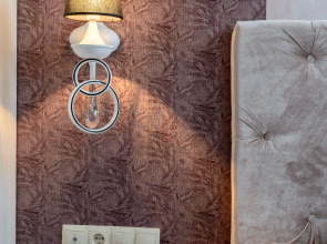 Меблированные комнаты  Серебряная лошадь