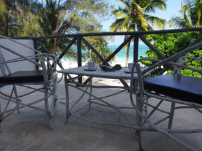 Ayla Beach House Mini-Hotel
