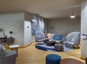 Отель Courtyard by Marriott Baku