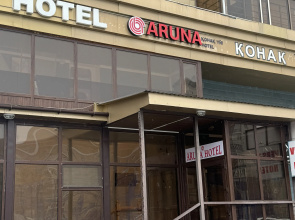 Отель Aruna