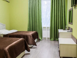 Отель Джулия