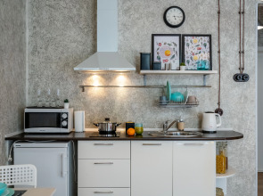 Апартаменты SutkiLive в Центре у метро Садовая